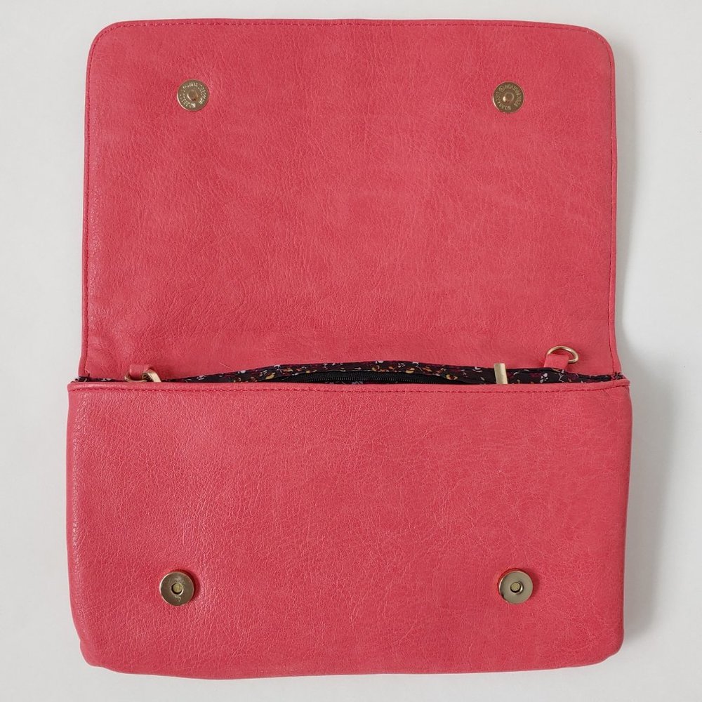 🎃 Leather look Crossbody Clutch with Bow • Gold - Picture 3 of 5